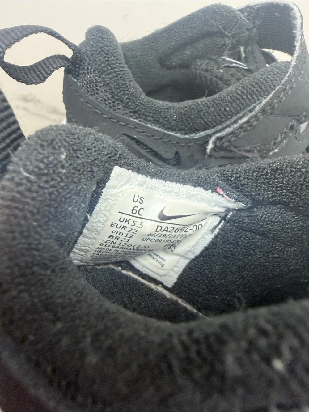 Nike Kids Black and White Hook-and-Loop Sneakers